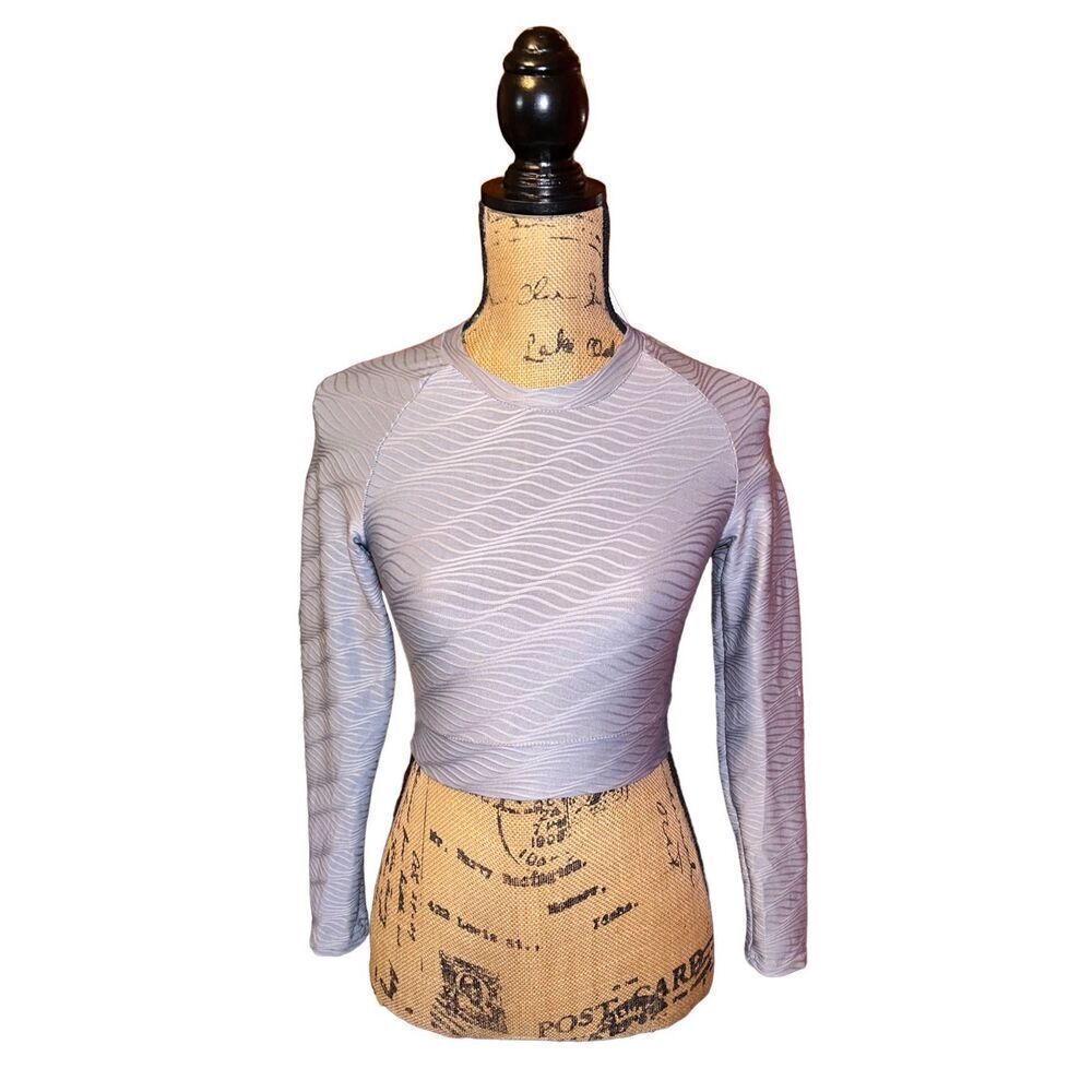NWT Women's Lydaa Long Sleeve Grey Stretch Cropped Shirt/Top S/M